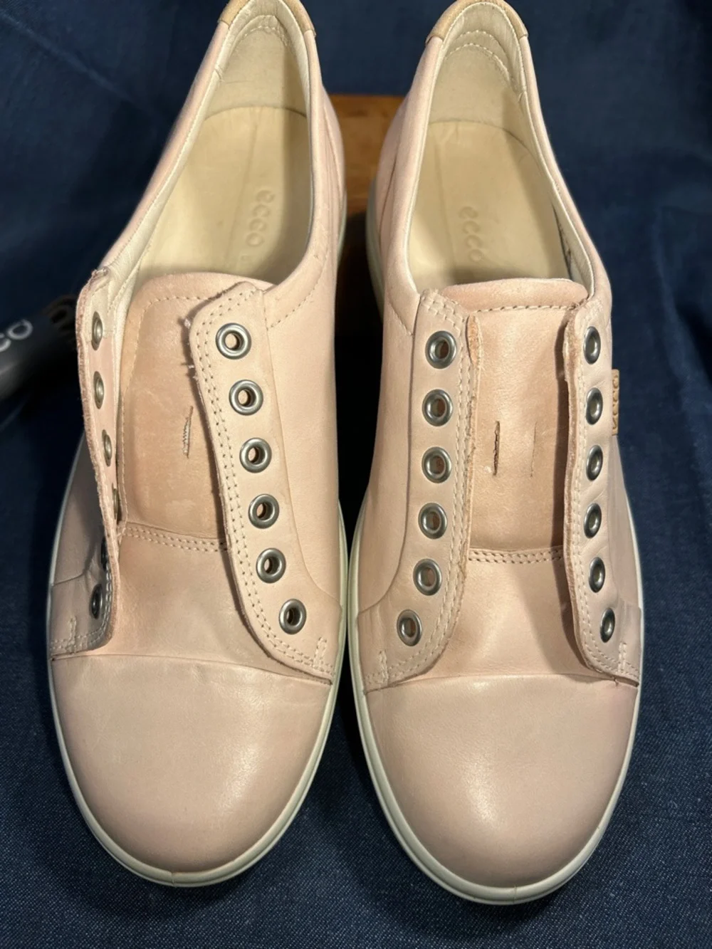 Ecco buttery leather soft lace up sneakers 5